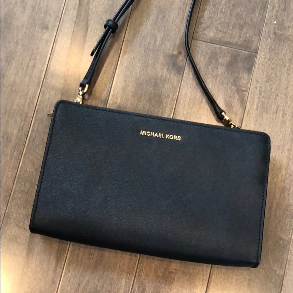 Michael Kors Jet Set Large Crossbody Bag